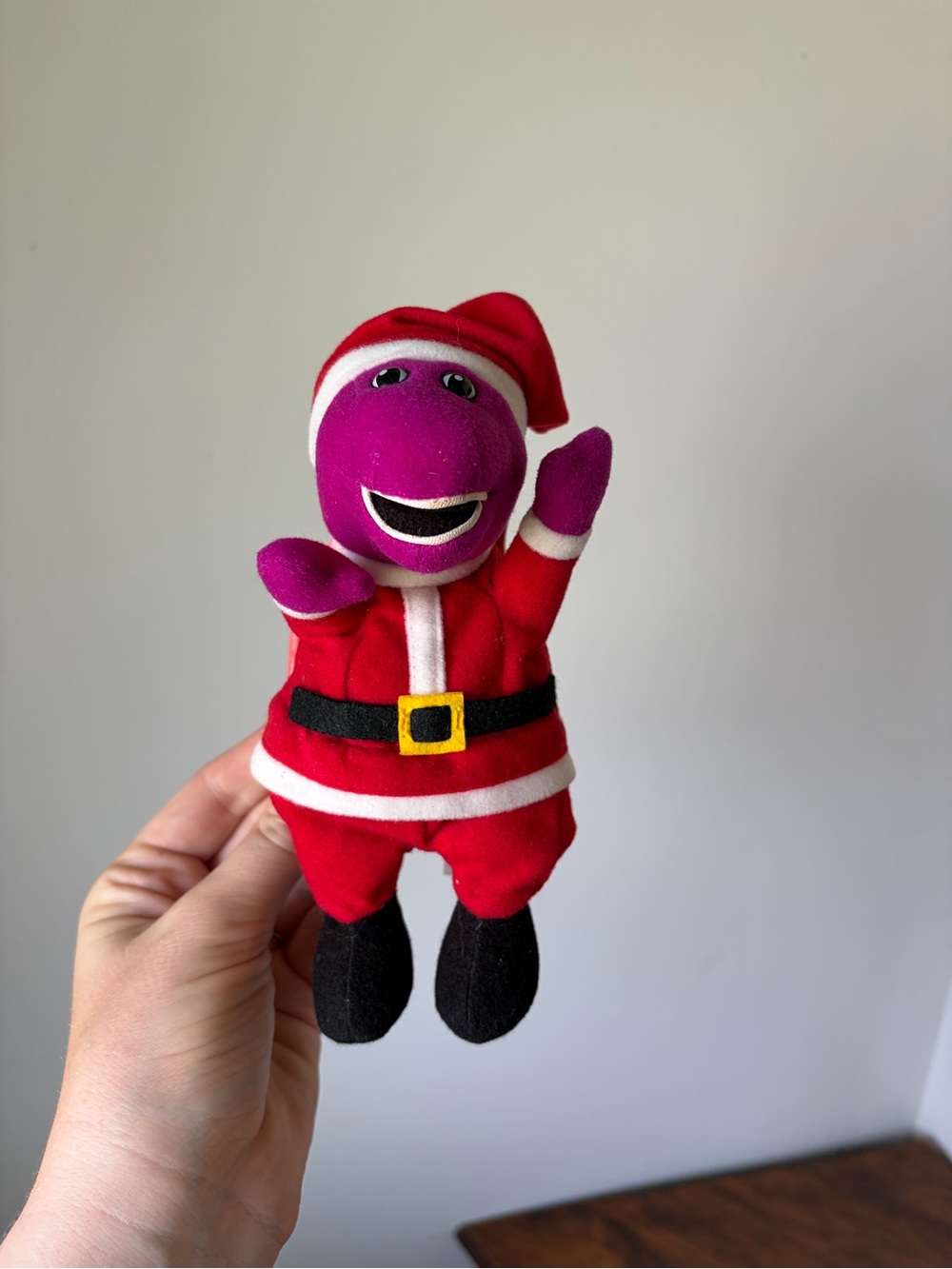 Lyric Publishing Barney Santa Plush w/ Book We Wish You a Merry Christmas